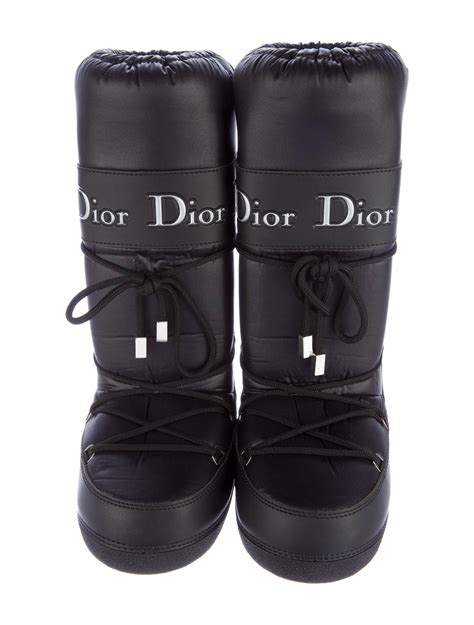 women dior snow boots|Dior snow boots for men.